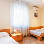 Lovely In With Wifi Apartamento