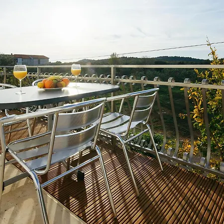 Lovely In With Wifi Apartment Jezera