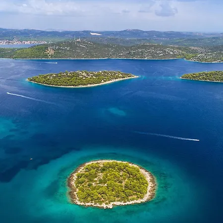 아파트 Lovely In With Wifi 제제라