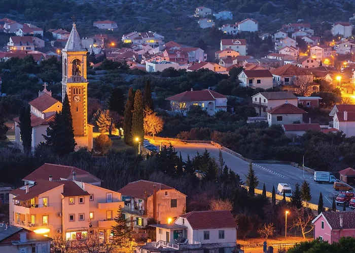 Apartamento Lovely In With Wifi Jezera